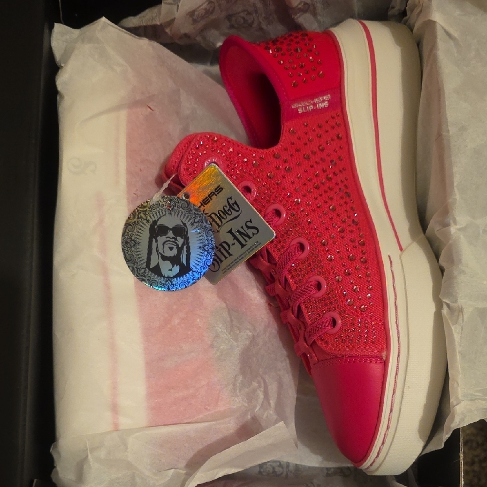 Skechers Women's Fuchsia Slip-Ins Sneakers - Picture 4 of 5